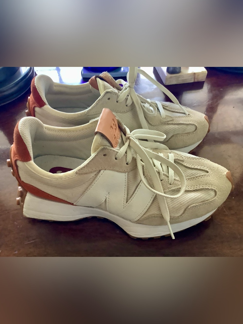 New Balance 327 Women’s Cream Canvas & Leather Sneakers Sz 7